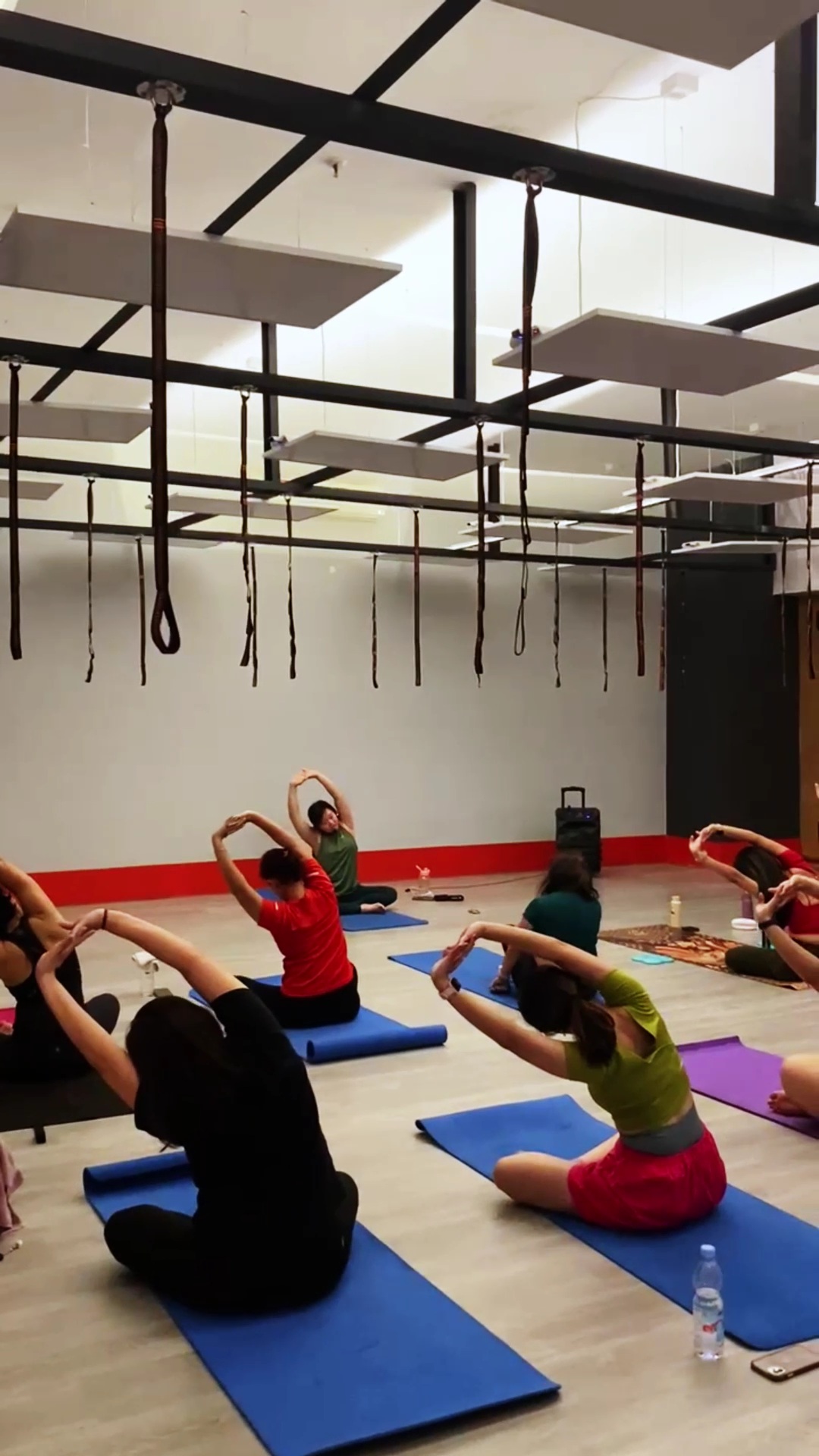 HOT YOGA